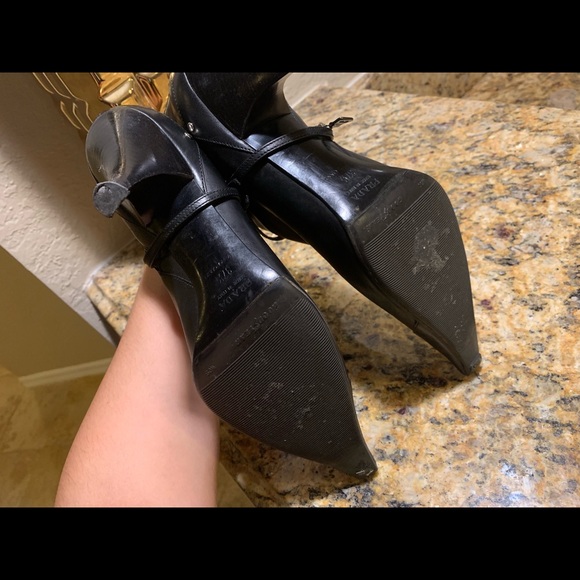 Prada pointed toe ankle bootie - Picture 6 of 8